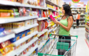 Leia mais sobre o artigo CONSUMIDOR: A PRESENÇA DE CORPO ESTRANHO NOS PRODUTOS ALIMENTÍCIOS GERA DANO MORAL