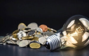 Leia mais sobre o artigo CONSUMIDOR DEVE SER INDENIZADO POR PREJUÍZOS CAUSADOS PELAS CONCESSIONÁRIAS DE ENERGIA ELÉTRICA
